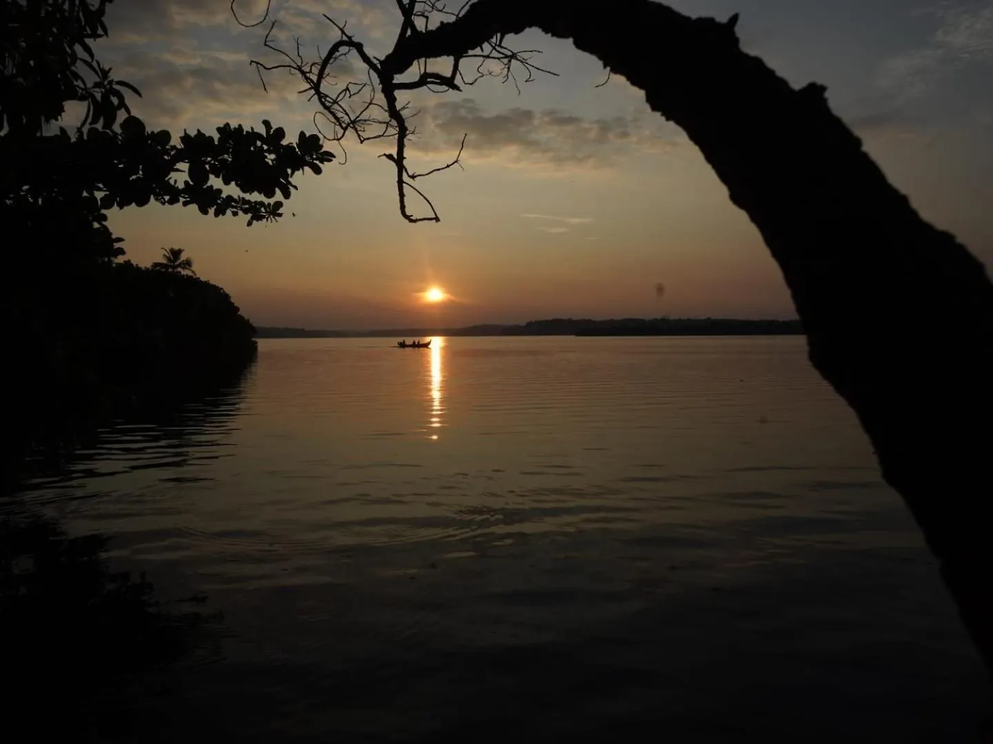 Bliss Homestay Munroe Island Mundrothuruth